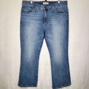 Madewell Mid Rise Kick Out Cropped Jeans